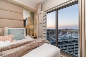 2 bed unit near CTICC with Harbour Views